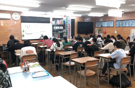 小学6年生の保護者の方へ　冬に始める、春に備える中学準備！時間回数無制限の学習塾の西村塾にお任せください！